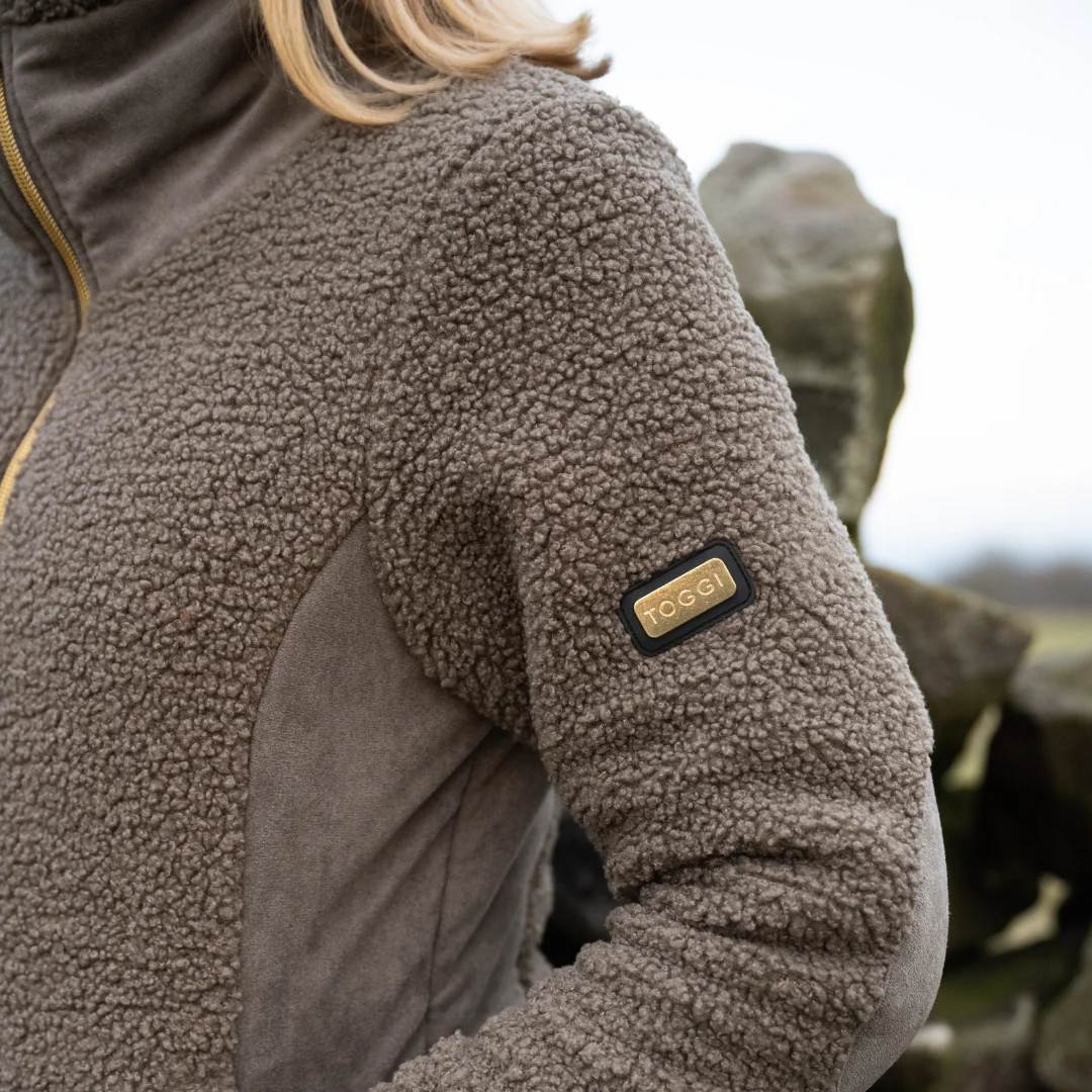 Toggi Hopkins Chunky Fleece Jacket - Truffle - Image 5