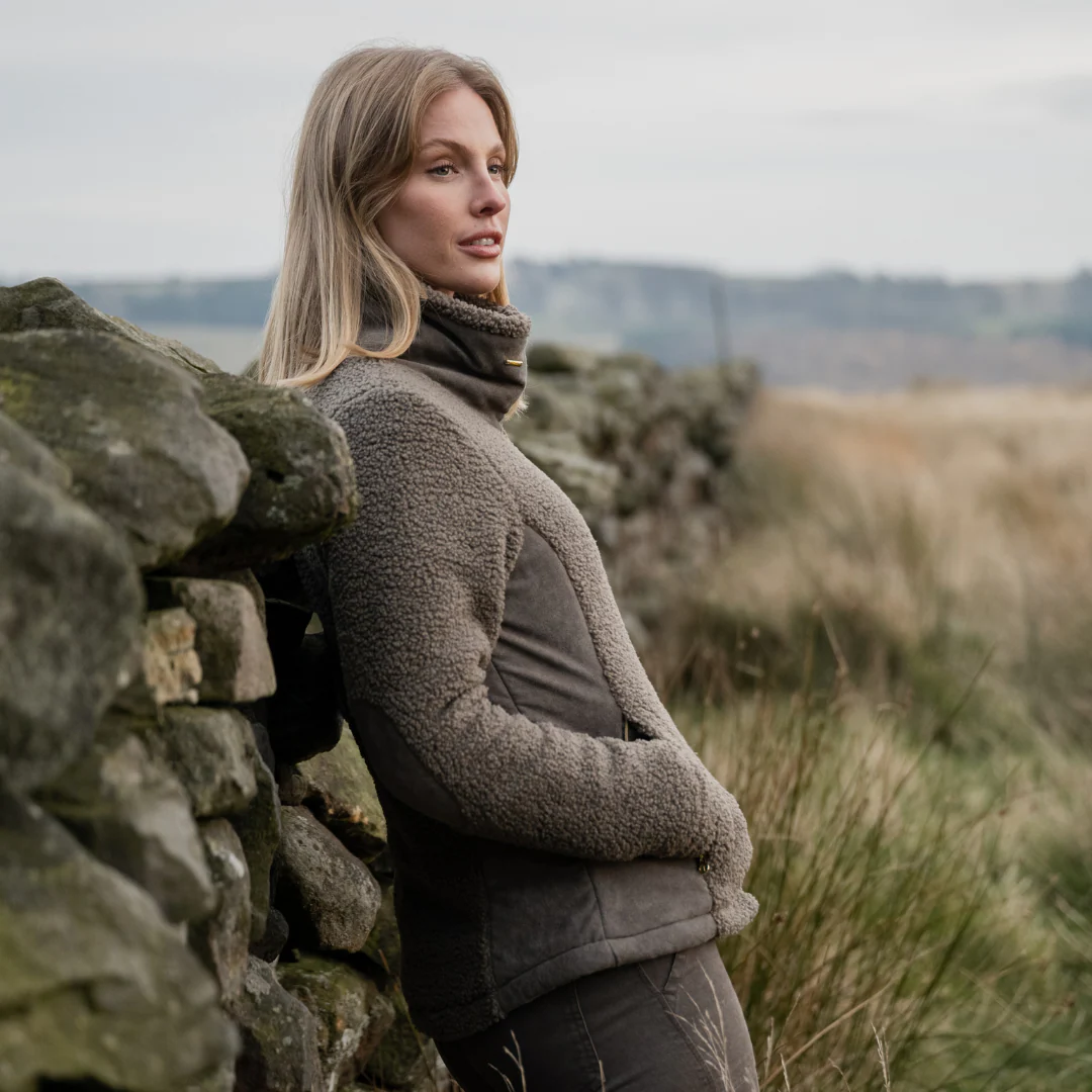 Toggi Hopkins Chunky Fleece Jacket - Truffle - Image 3